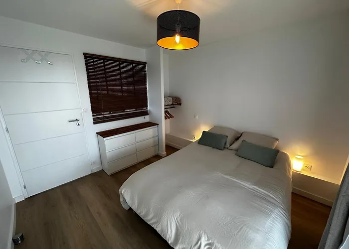 Berder - T2 - 10 Min Gare - Terrasse - Parking - Linge Inclus